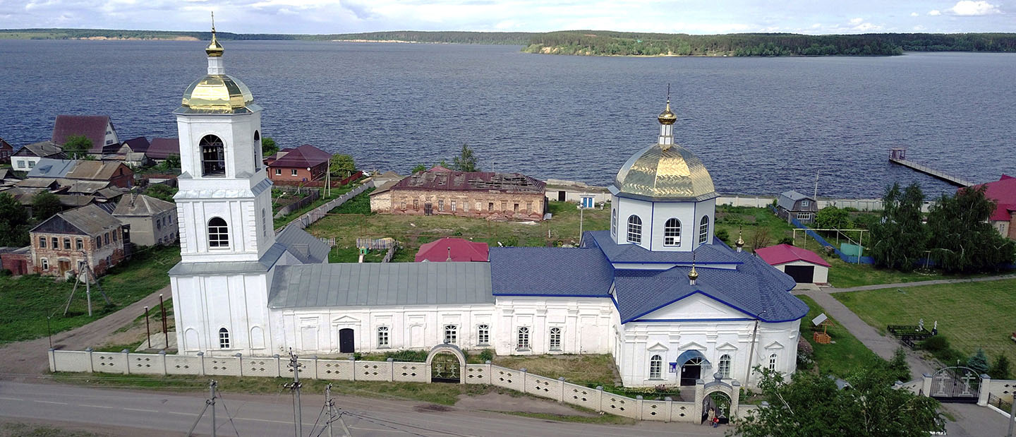 Богоявленский храм