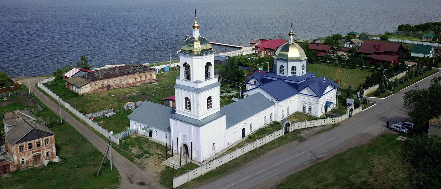 Богоявленский храм